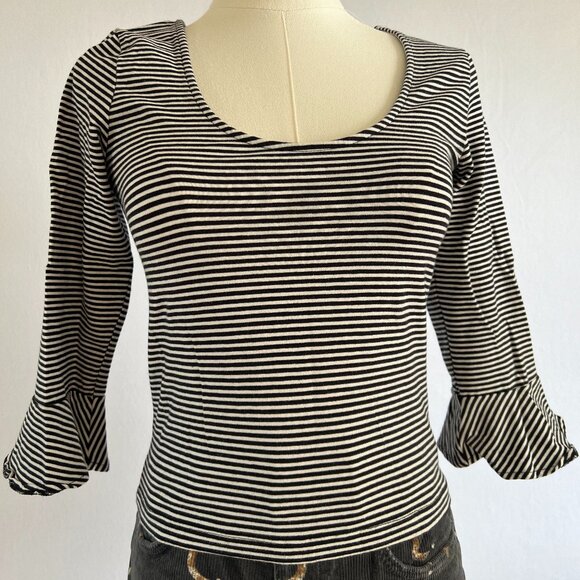 Zara Striped Scoop Neck Top – French Girl Chic with a Flirty Twist! - Picture 1 of 6